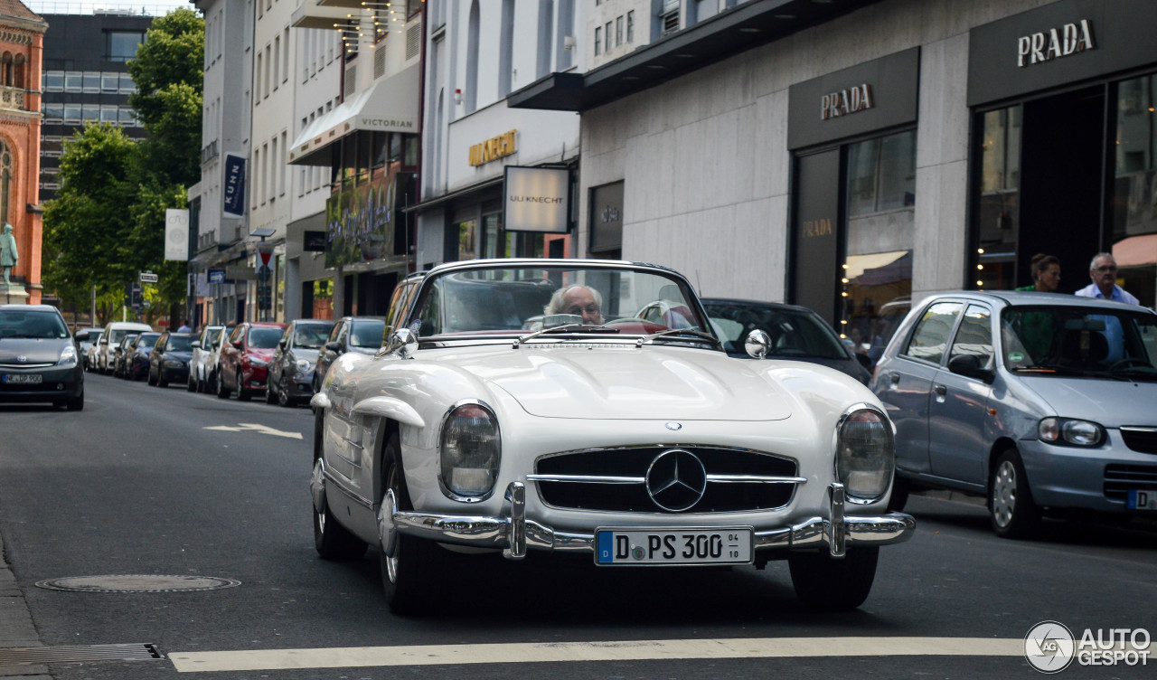 Mercedes-Benz 300SL Roadster