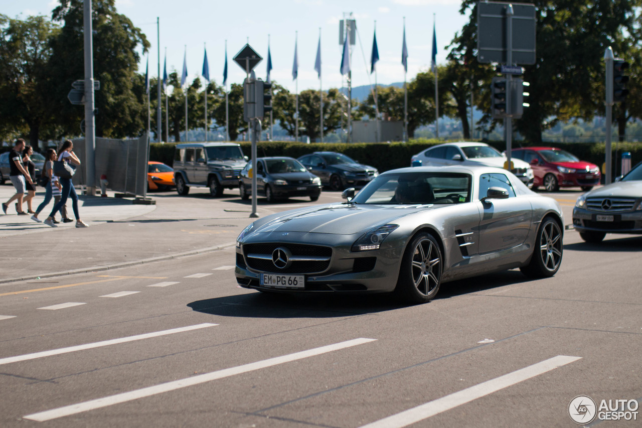 Mercedes-Benz SLS AMG