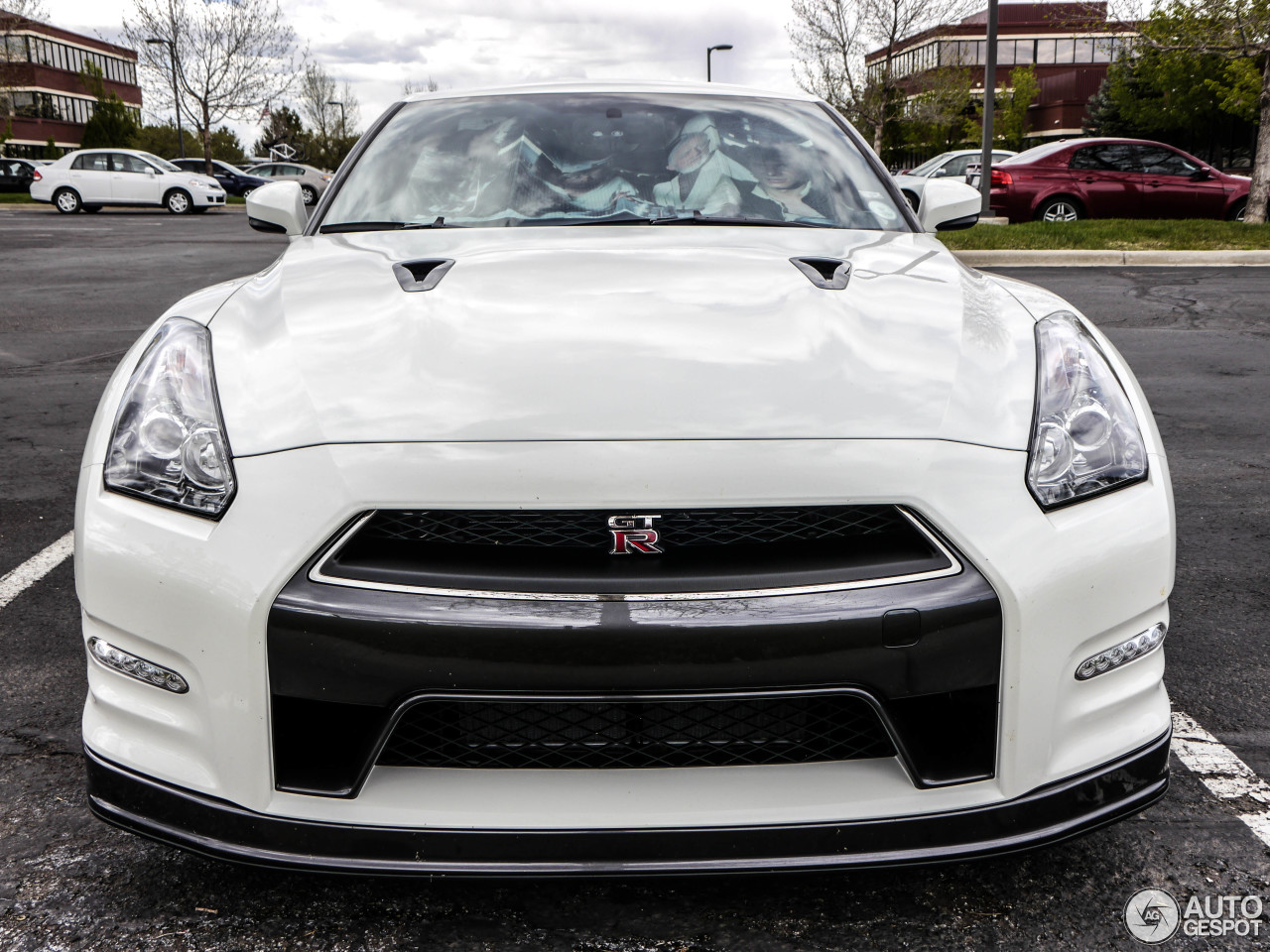 Nissan GT-R