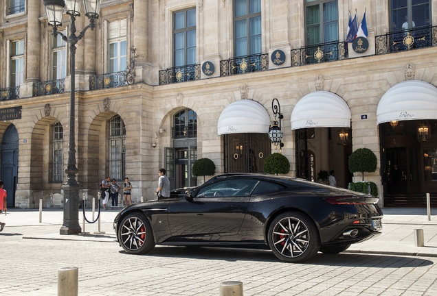 Aston Martin DB11