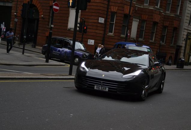 Ferrari GTC4Lusso