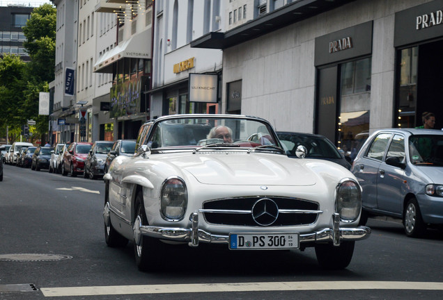 Mercedes-Benz 300SL Roadster