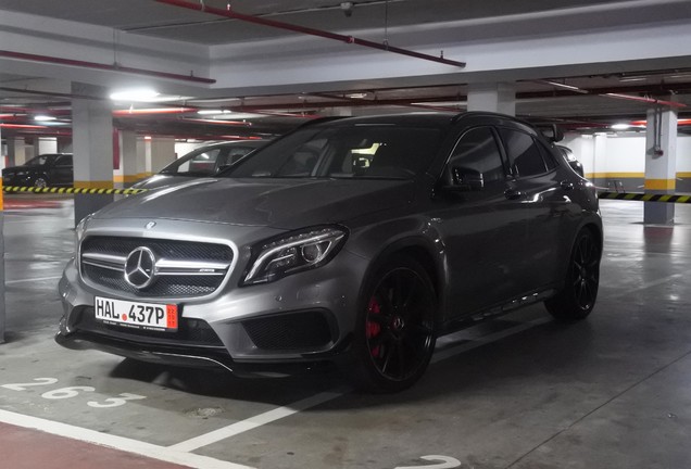Mercedes-Benz GLA 45 AMG X156