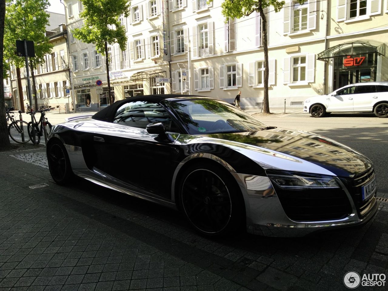 Audi R8 V10 Spyder 2013