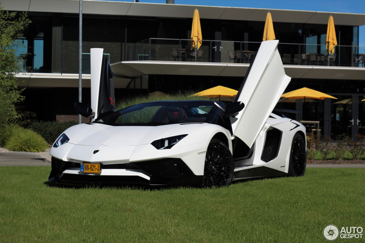 Lamborghini Aventador LP750-4 SuperVeloce Roadster