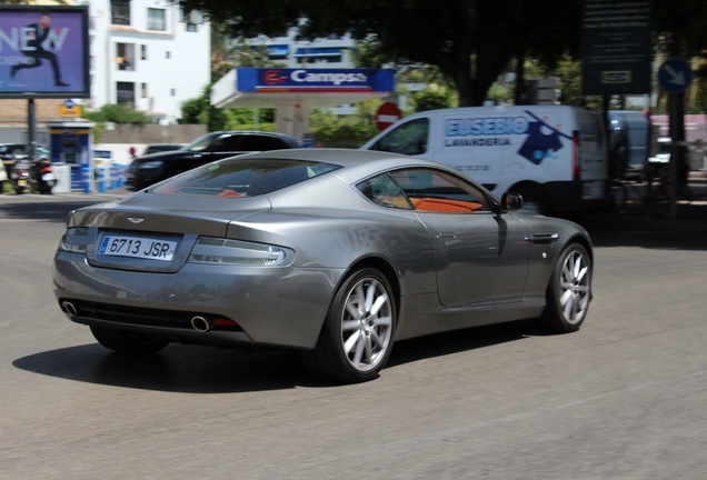 Aston Martin DB9