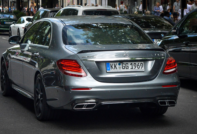 Mercedes-AMG E 63 S W213