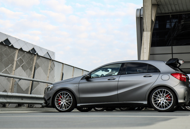 Mercedes-Benz A 45 AMG