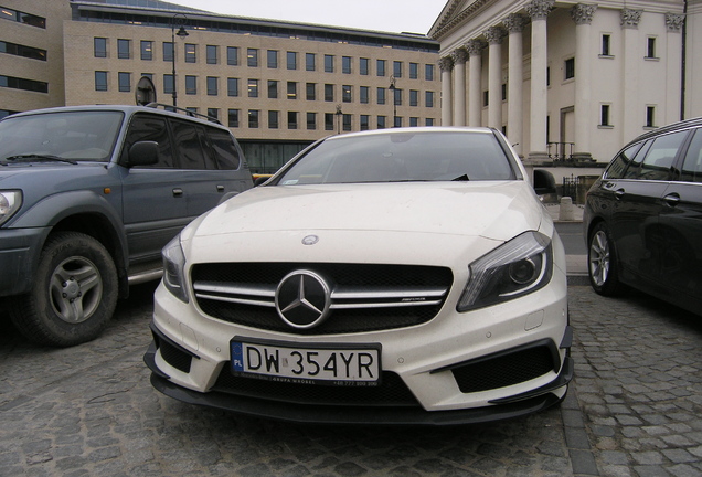 Mercedes-Benz A 45 AMG