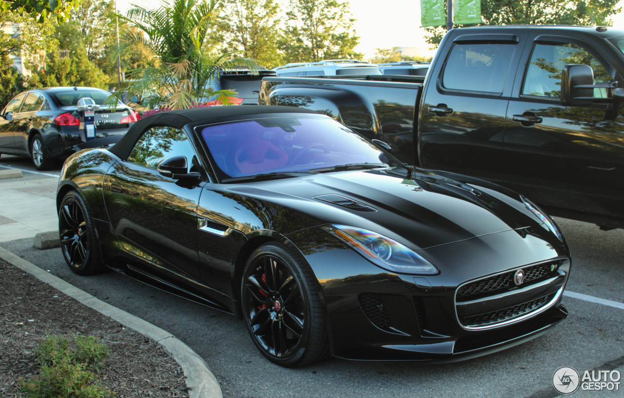 Jaguar F-TYPE R AWD Convertible