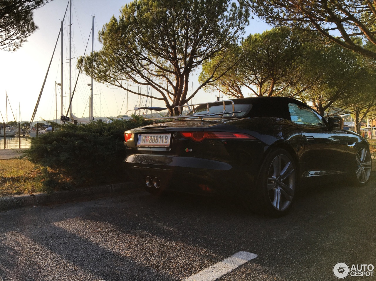 Jaguar F-TYPE S Convertible