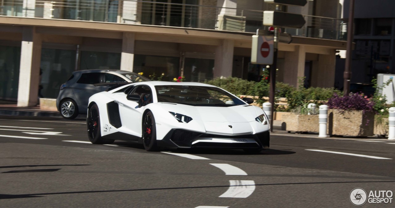 Lamborghini Aventador LP750-4 SuperVeloce