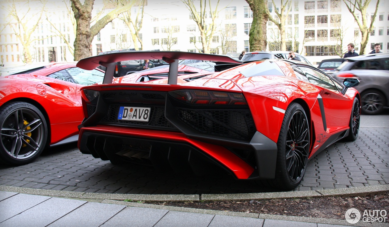 Lamborghini Aventador LP750-4 SuperVeloce Roadster