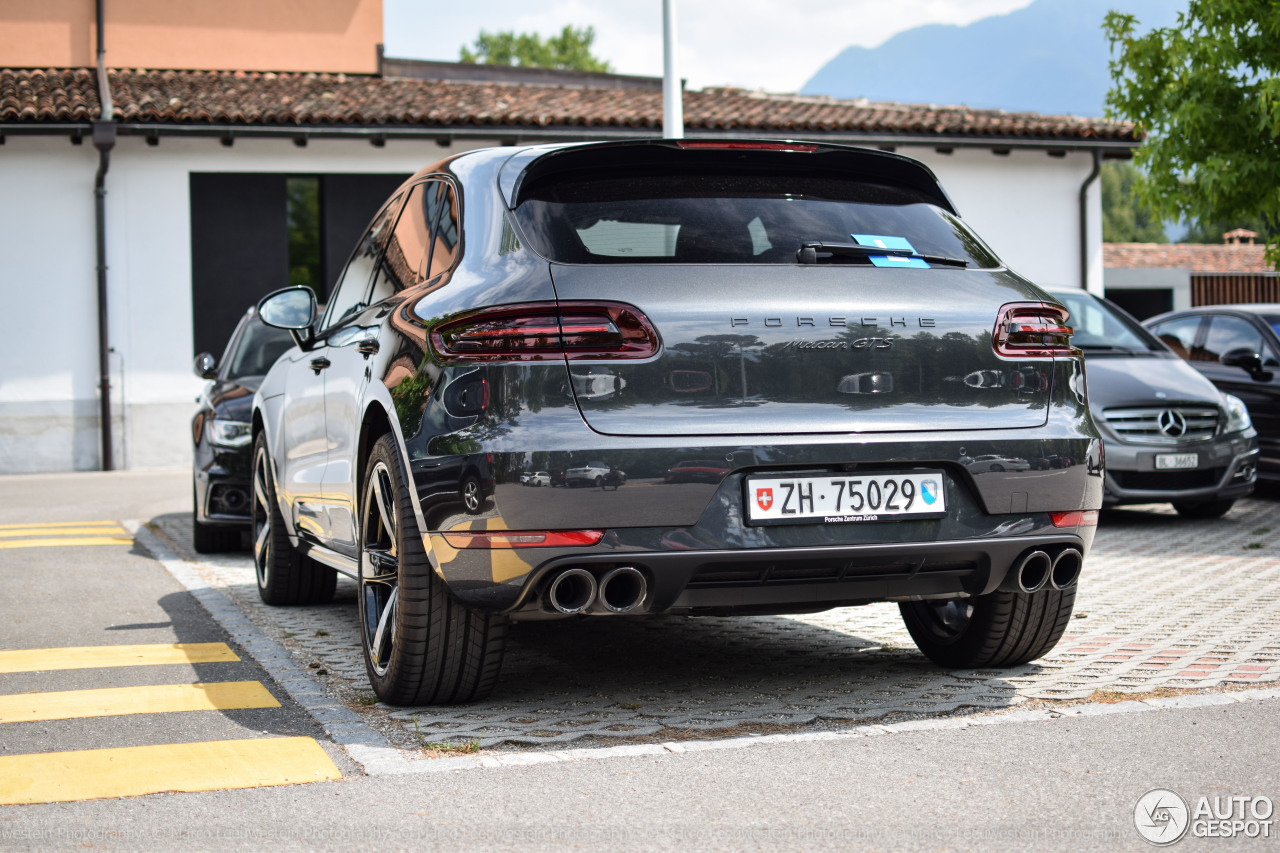 Porsche 95B Macan GTS