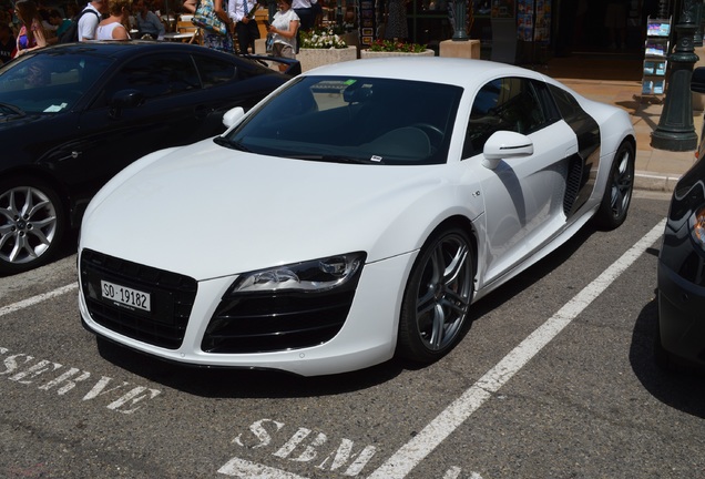 Audi R8 V10