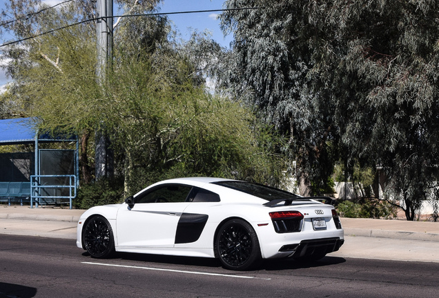 Audi R8 V10 Plus 2015