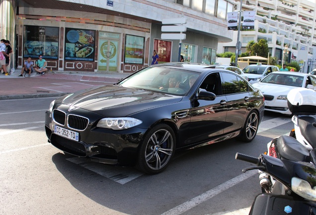 BMW M5 F10 2011