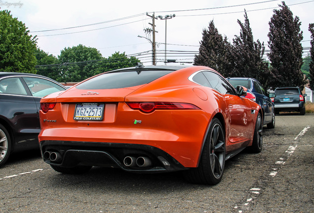 Jaguar F-TYPE R Coupé