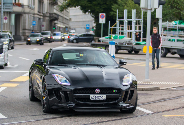 Jaguar F-TYPE R Coupé