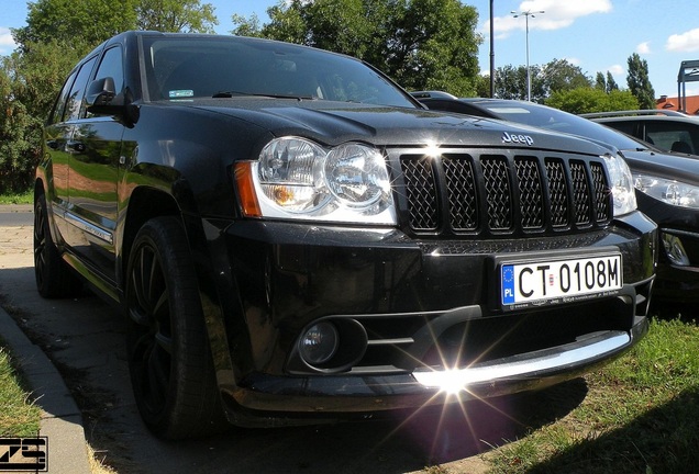 Jeep Grand Cherokee SRT-8 2005