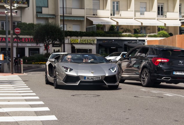 Lamborghini Aventador LP700-4 Roadster