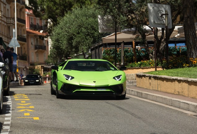 Lamborghini Aventador LP750-4 SuperVeloce