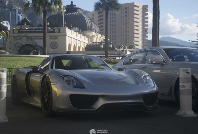 Porsche 918 Spyder Weissach Package