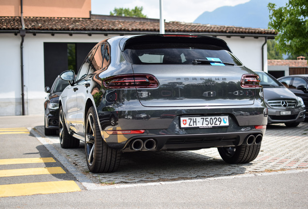 Porsche 95B Macan GTS