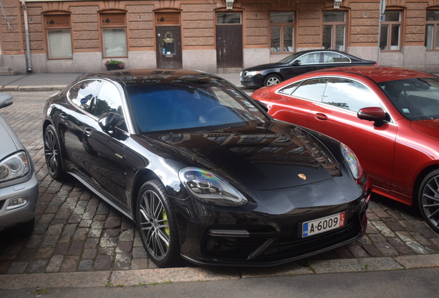 Porsche 971 Panamera Turbo S E-Hybrid