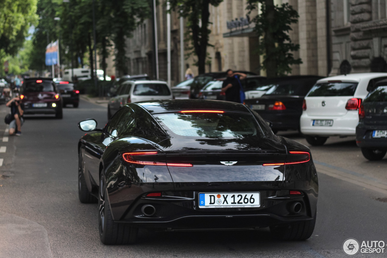 Aston Martin DB11