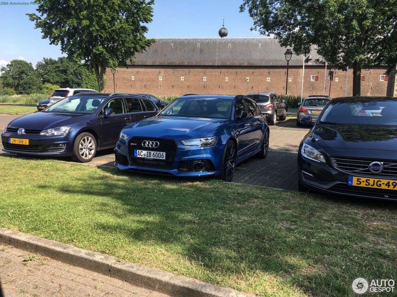 Audi RS6 Avant C7 2015