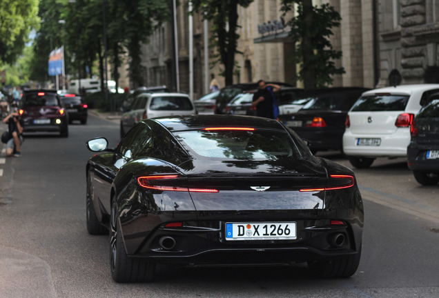 Aston Martin DB11