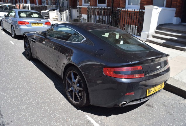 Aston Martin V8 Vantage