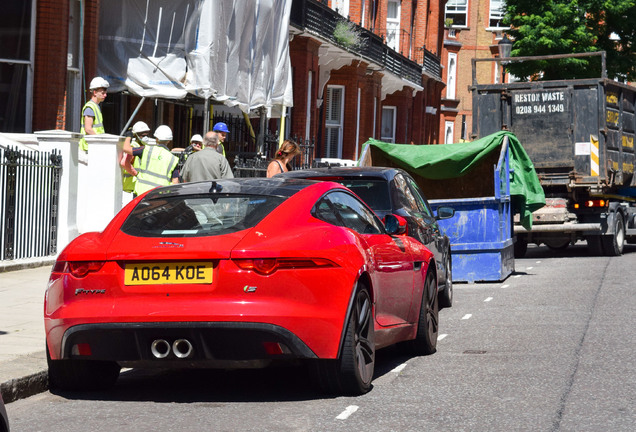 Jaguar F-TYPE S Coupé