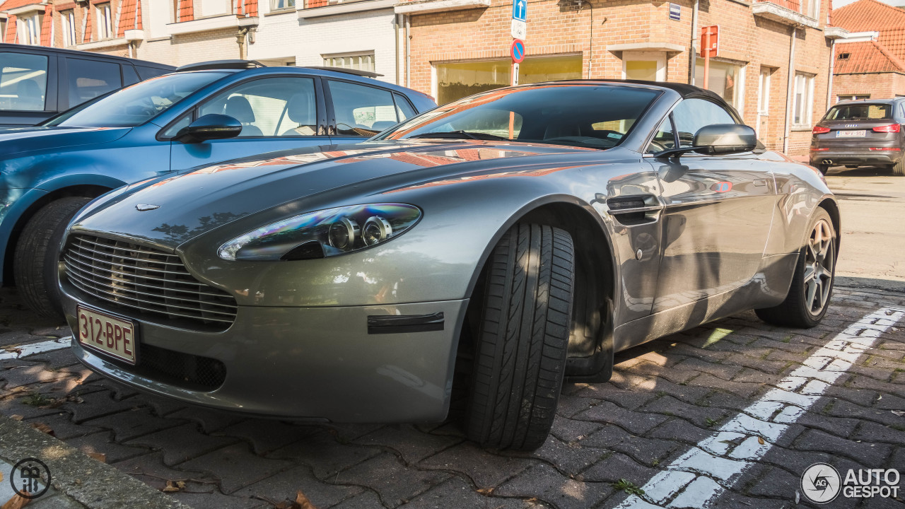 Aston Martin V8 Vantage Roadster