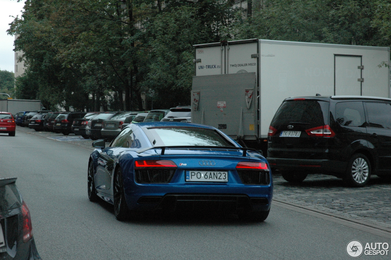 Audi R8 V10 Plus 2015