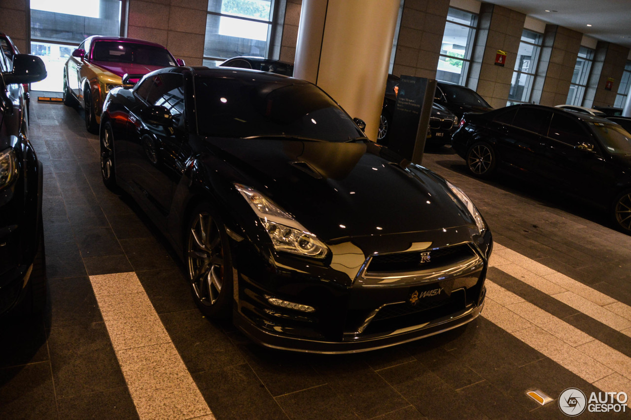 Nissan GT-R 2014