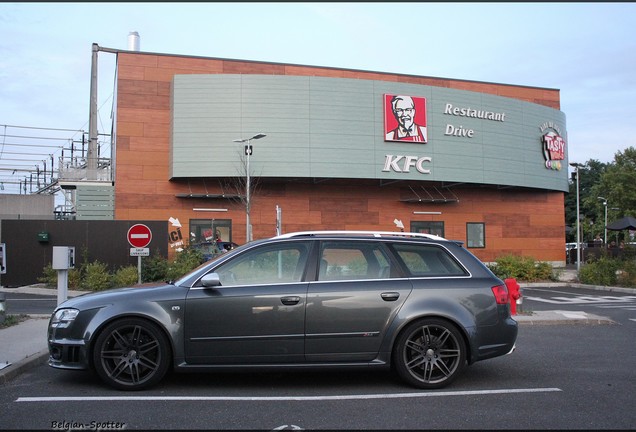 Audi RS4 Avant B7