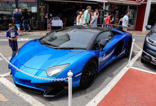 Lamborghini Aventador LP750-4 SuperVeloce Roadster