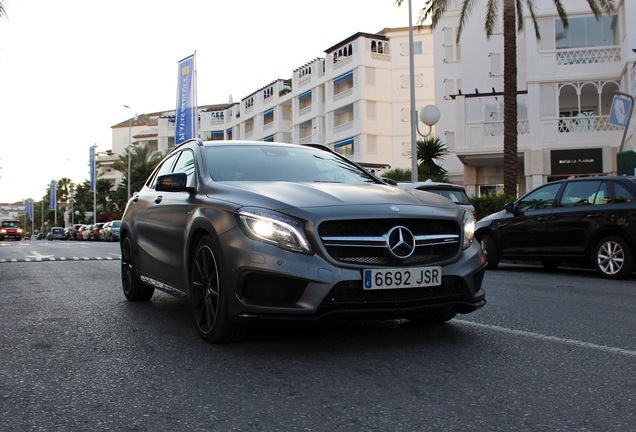 Mercedes-AMG GLA 45 X156