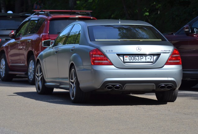 Mercedes-Benz S 63 AMG W221 2010