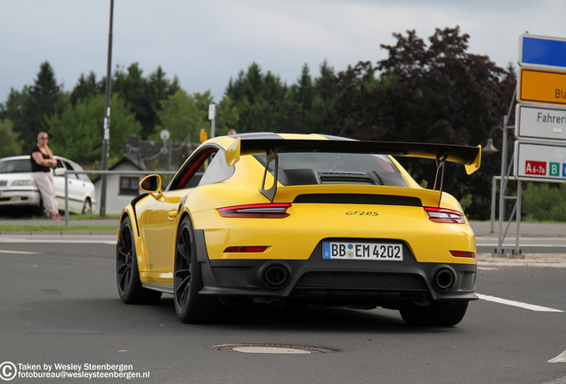 Porsche 991 GT2 RS Weissach Package