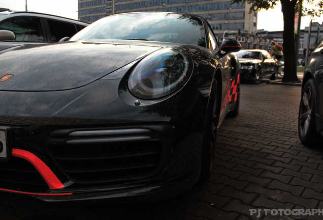 Porsche 991 Turbo S Cabriolet MkII