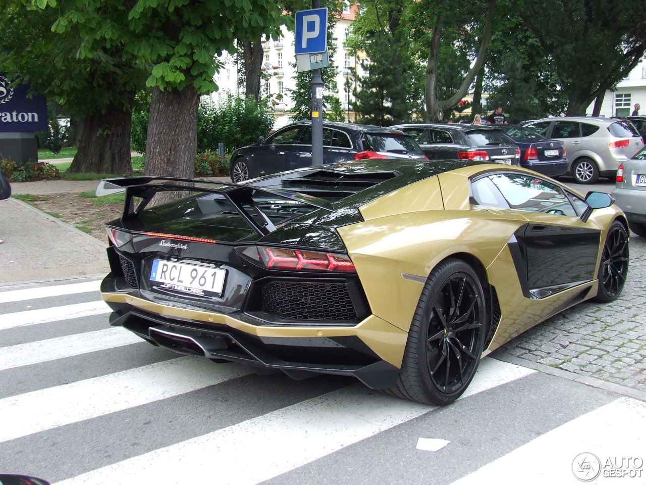 Lamborghini Aventador LP700-4