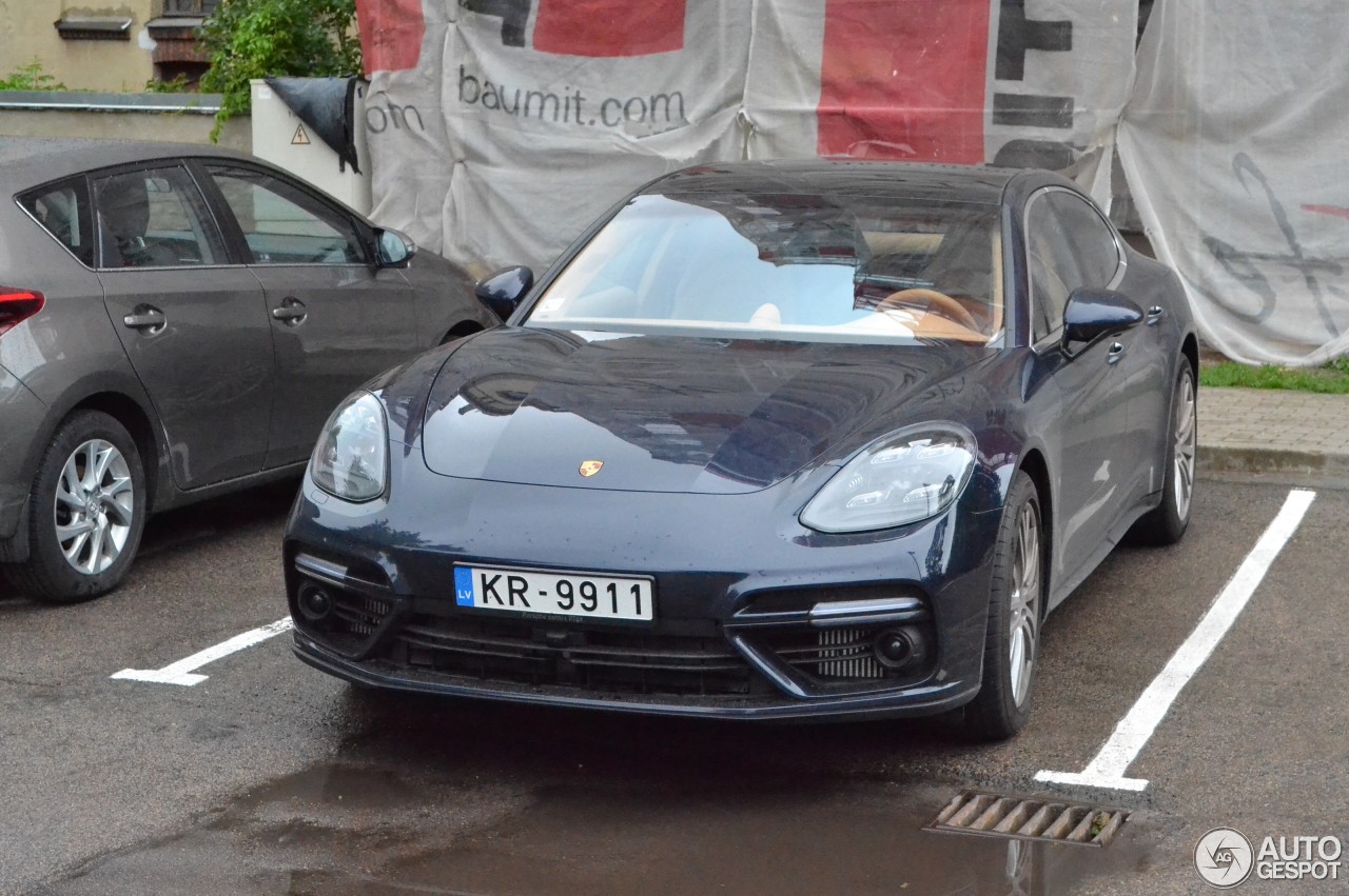 Porsche 971 Panamera Turbo