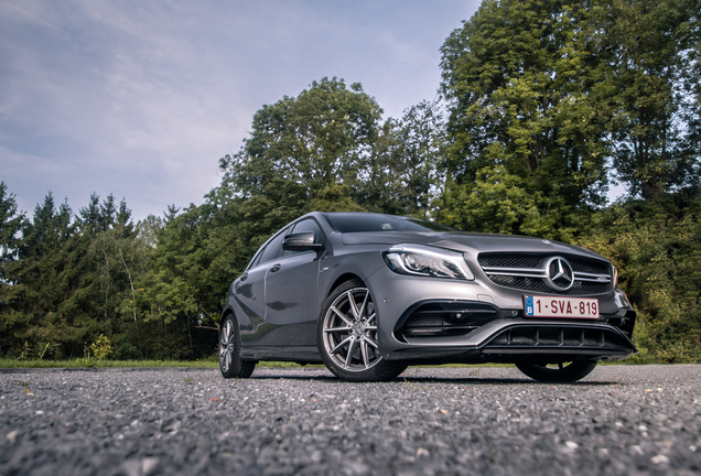 Mercedes-AMG A 45 W176 2015