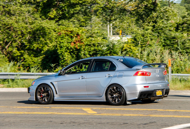 Mitsubishi Lancer Evolution X