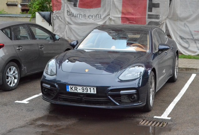 Porsche 971 Panamera Turbo