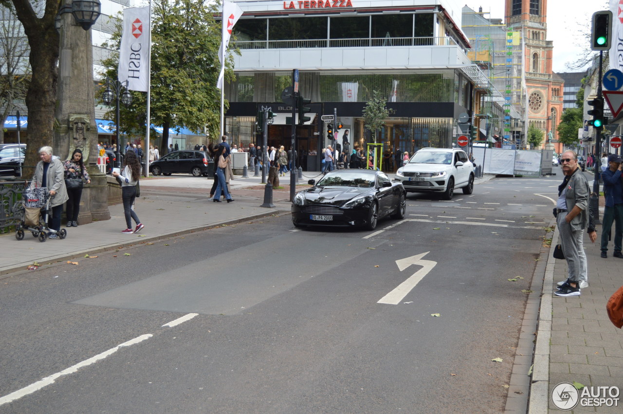 Aston Martin Virage 2011