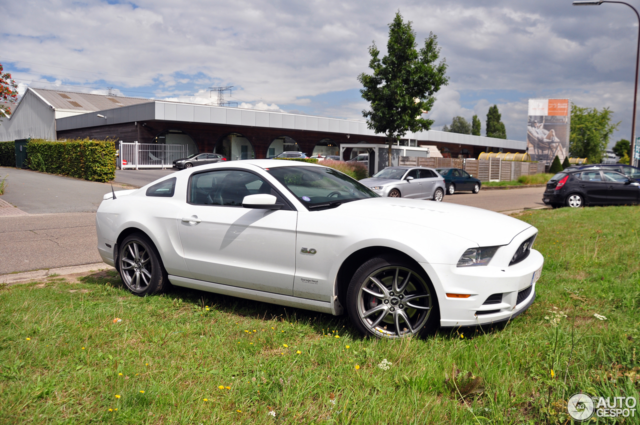 Ford Mustang GT 2013